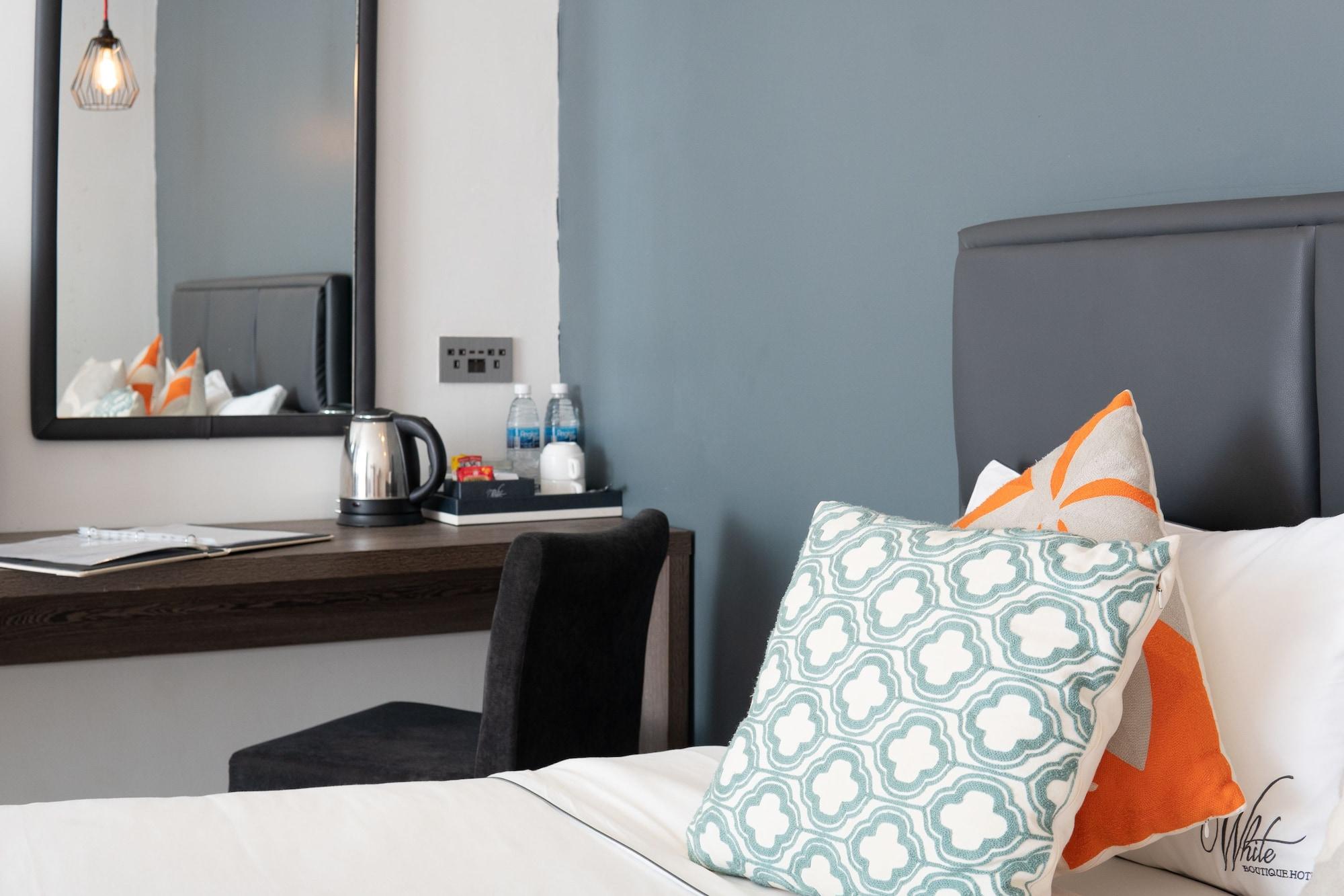 White Boutique Hotel And Residences Preăh Sihanŭk Zewnętrze zdjęcie