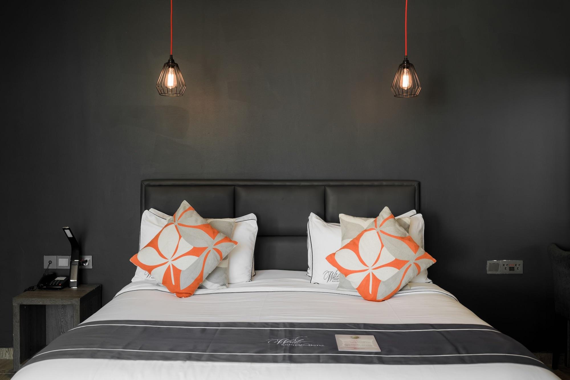 White Boutique Hotel And Residences Preăh Sihanŭk Zewnętrze zdjęcie