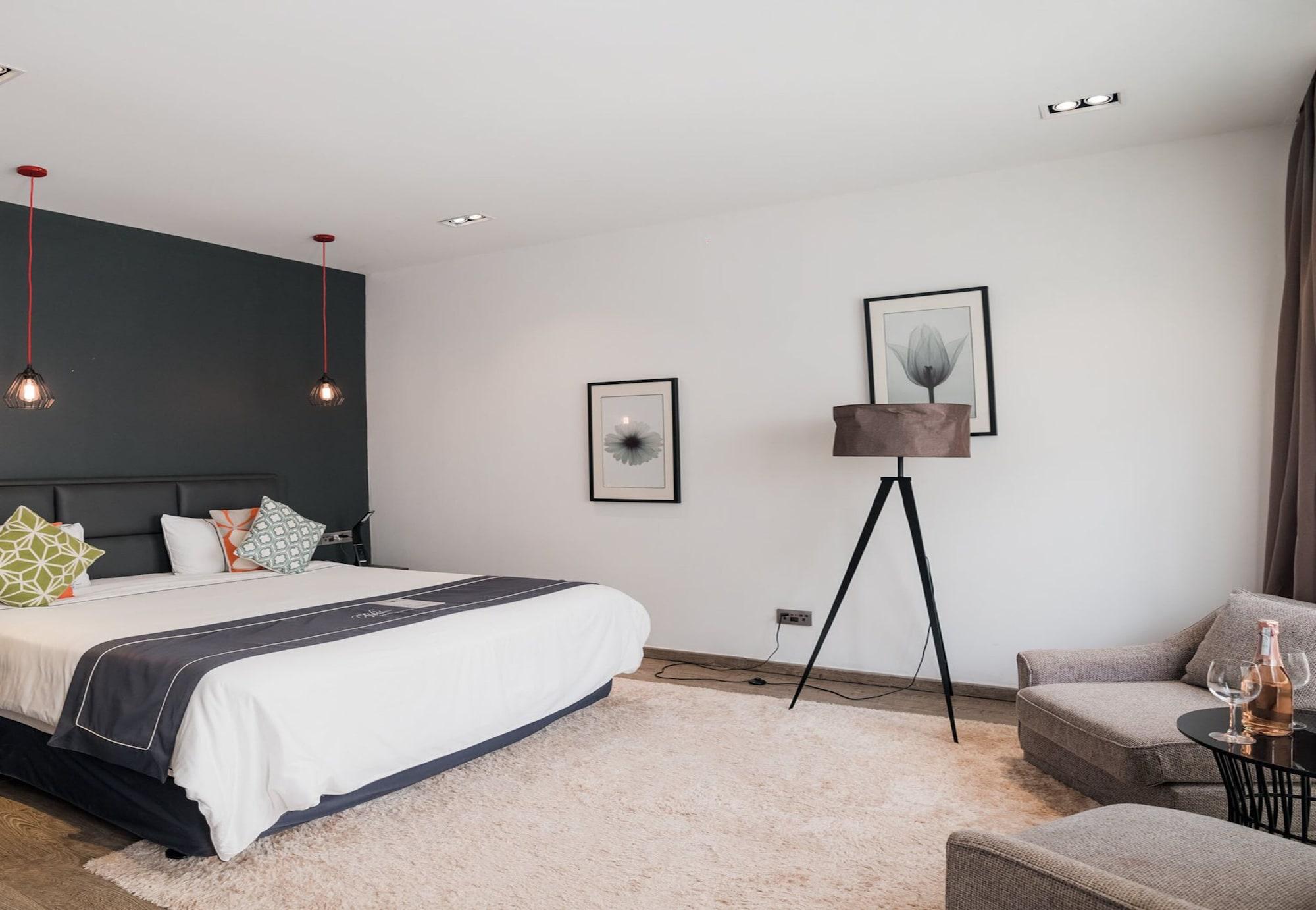 White Boutique Hotel And Residences Preăh Sihanŭk Zewnętrze zdjęcie