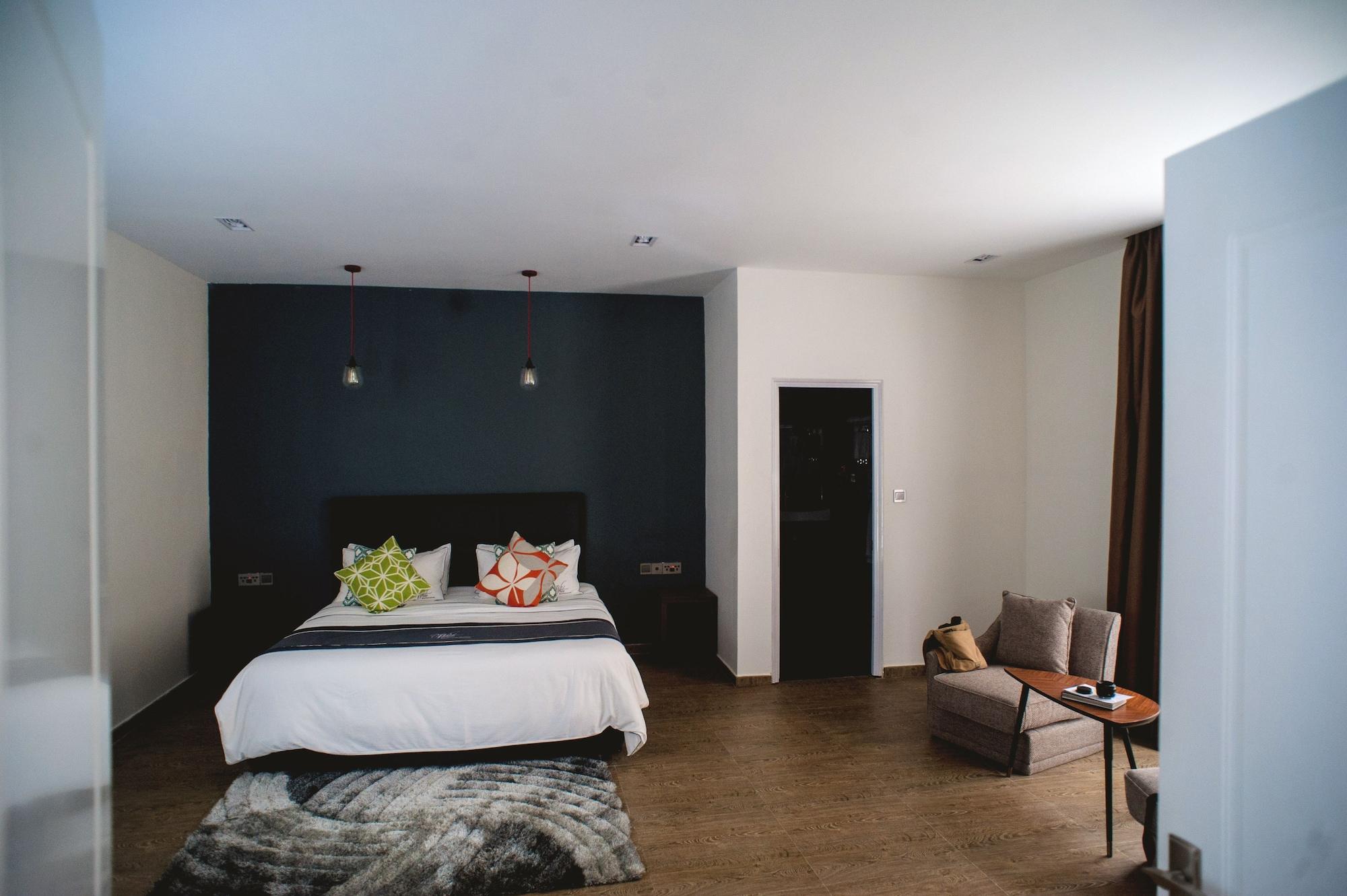 White Boutique Hotel And Residences Preăh Sihanŭk Zewnętrze zdjęcie