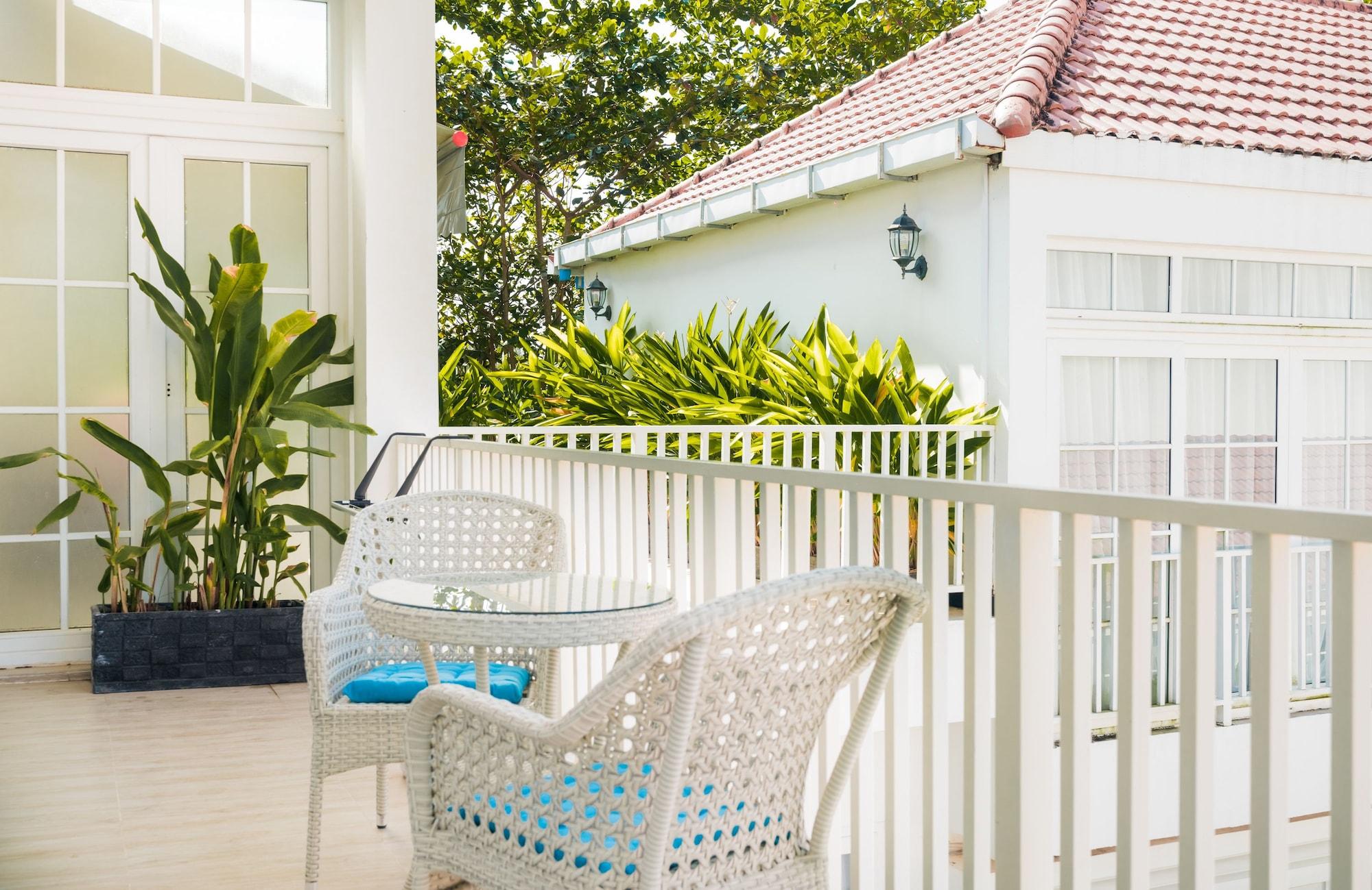 White Boutique Hotel And Residences Preăh Sihanŭk Zewnętrze zdjęcie