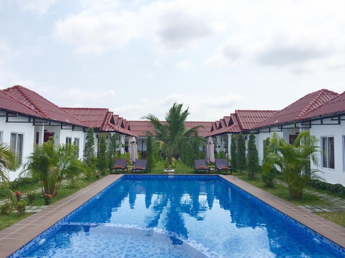 White Boutique Hotel And Residences Preăh Sihanŭk Zewnętrze zdjęcie