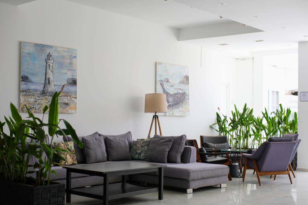 White Boutique Hotel And Residences Preăh Sihanŭk Zewnętrze zdjęcie