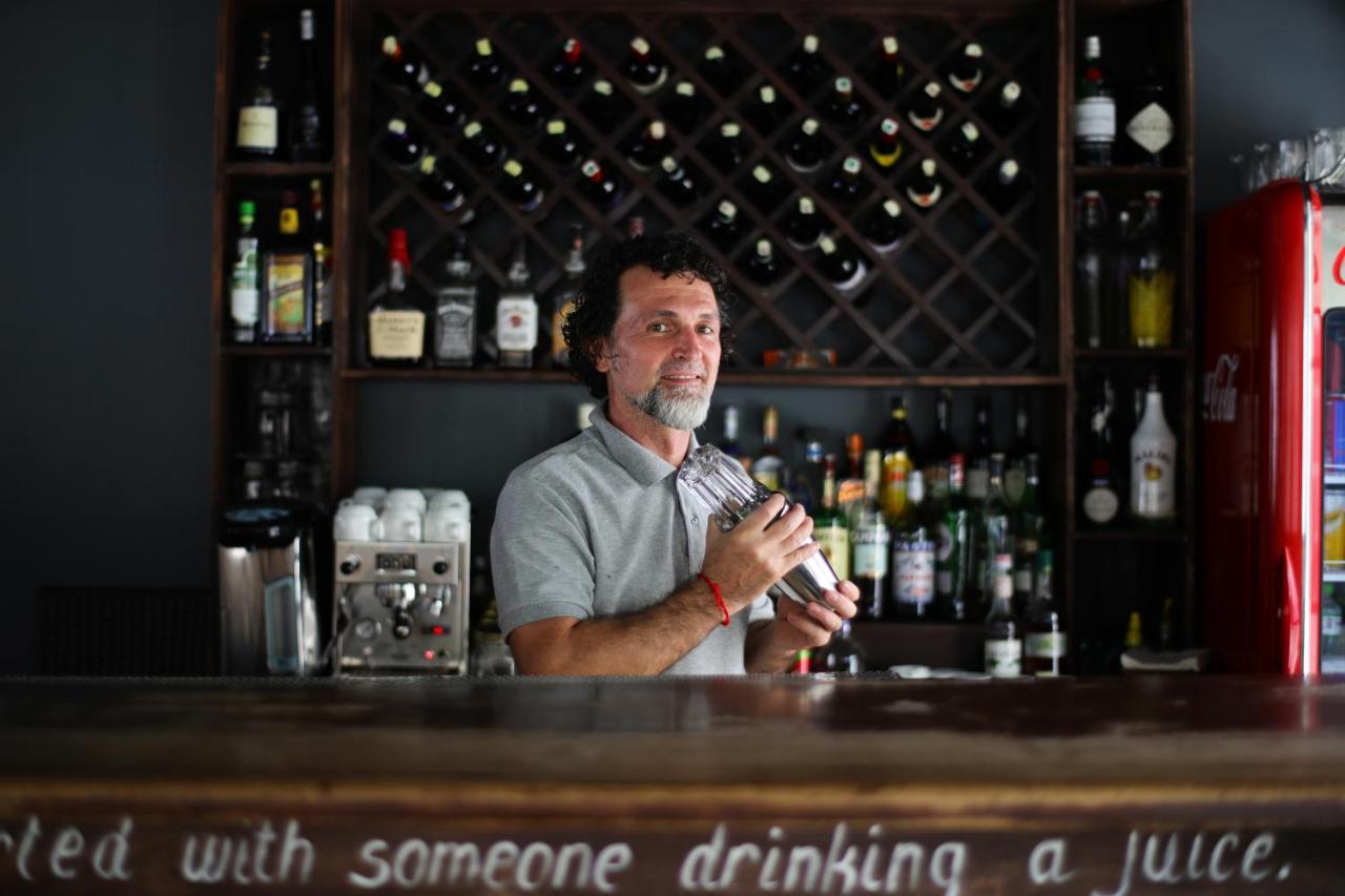 White Boutique Hotel And Residences Preăh Sihanŭk Zewnętrze zdjęcie