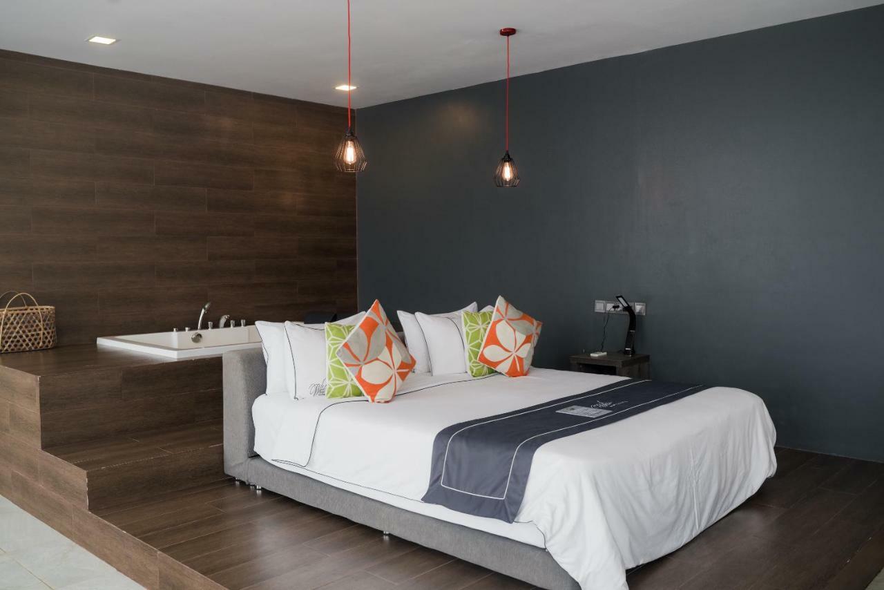 White Boutique Hotel And Residences Preăh Sihanŭk Zewnętrze zdjęcie