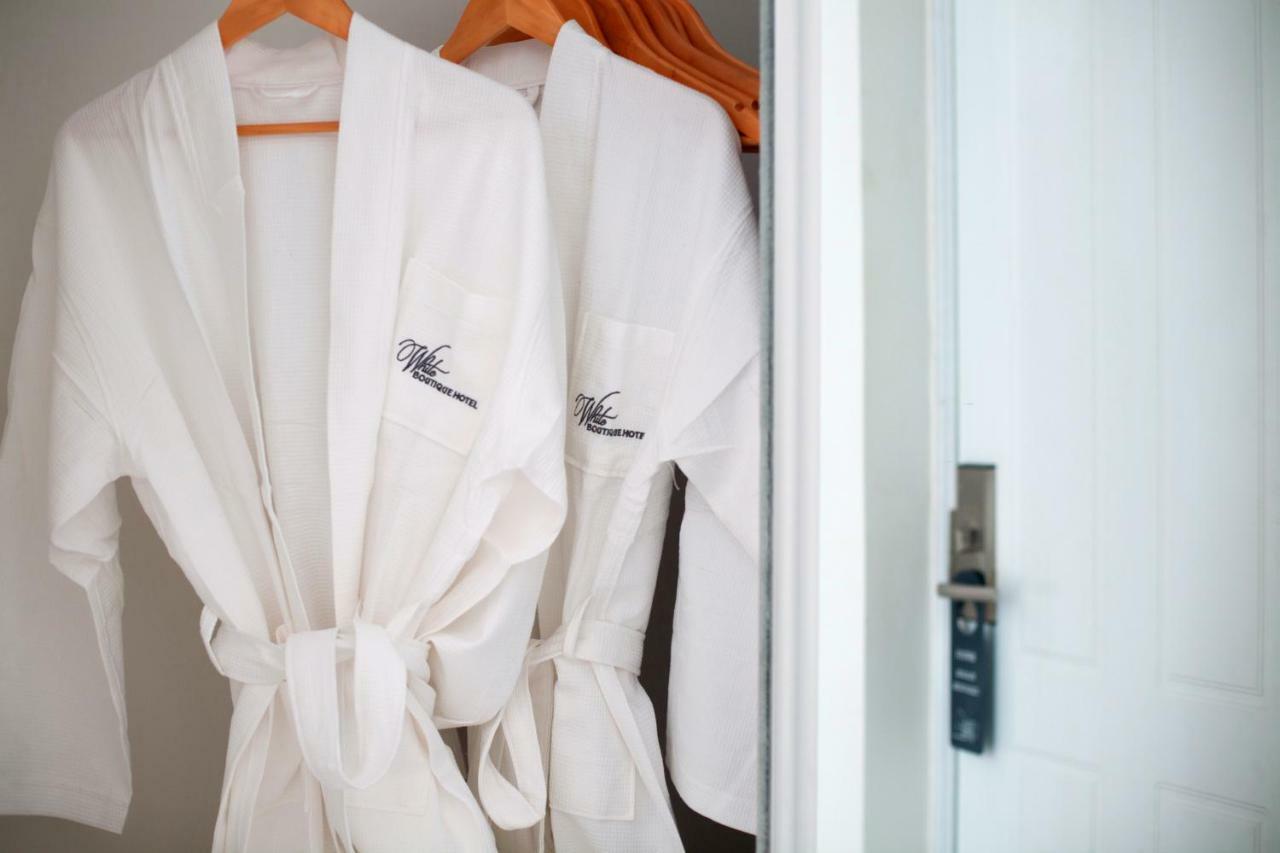 White Boutique Hotel And Residences Preăh Sihanŭk Zewnętrze zdjęcie