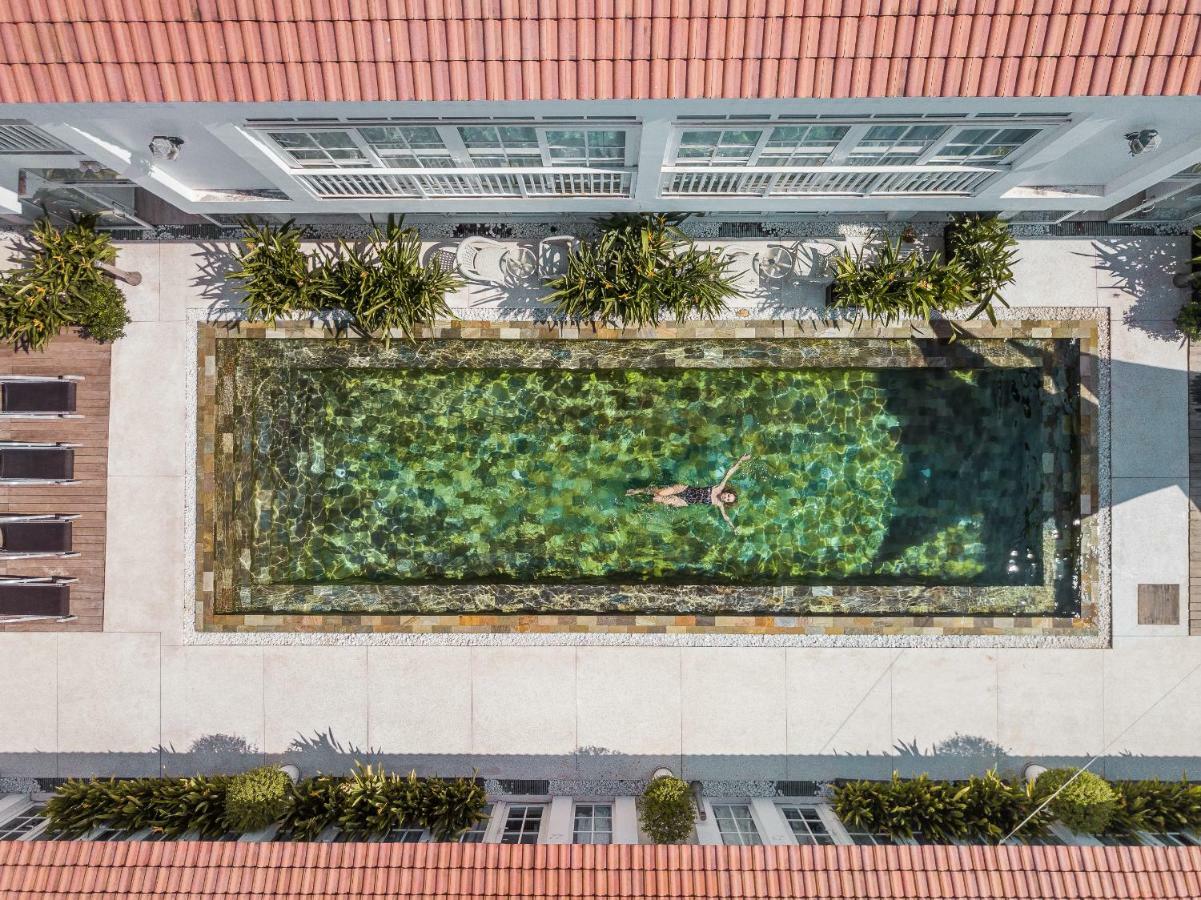 White Boutique Hotel And Residences Preăh Sihanŭk Zewnętrze zdjęcie